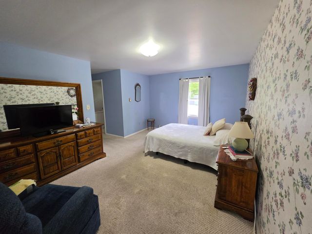 1011 Townline Road, Mendon, VT 05701