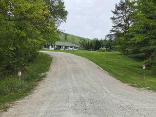 1011 Townline Road, Mendon, VT 05701
