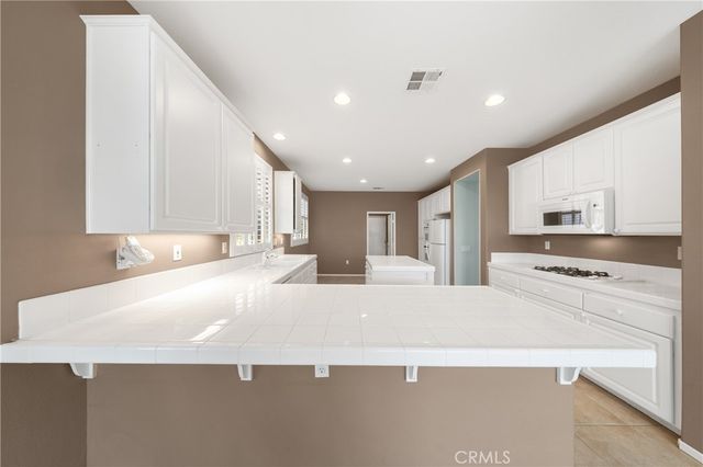 30255 Fetzer Circle, Murrieta, CA 92563