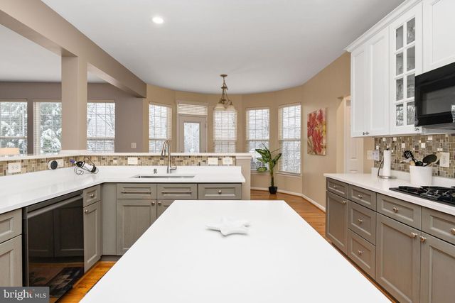 2636 CAST OFF LOOP, Woodbridge, VA 22191