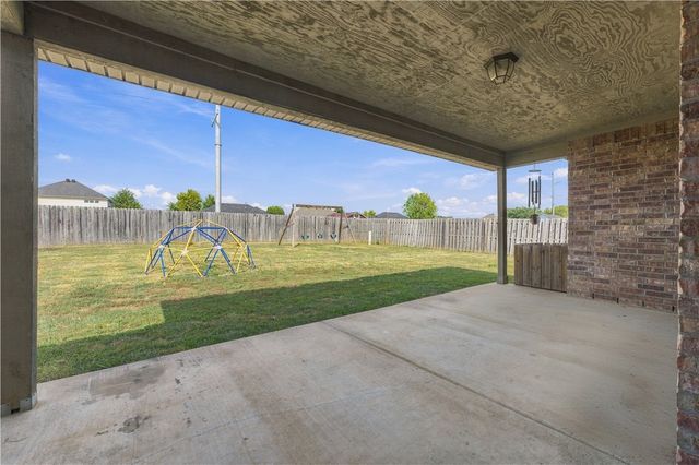 4204 SW Slate Lane, Bentonville, AR 72712