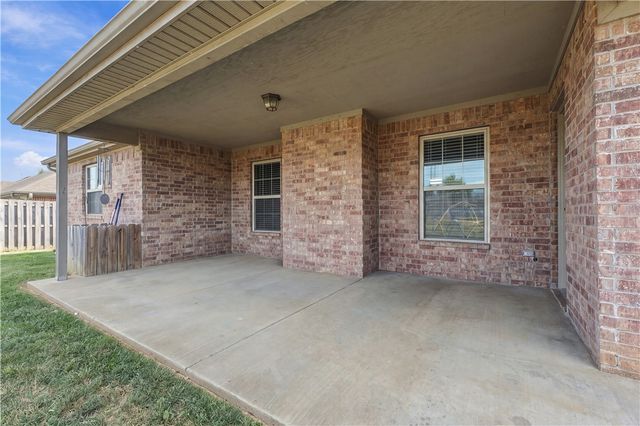 4204 SW Slate Lane, Bentonville, AR 72712