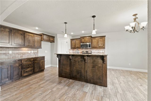 4204 SW Slate Lane, Bentonville, AR 72712