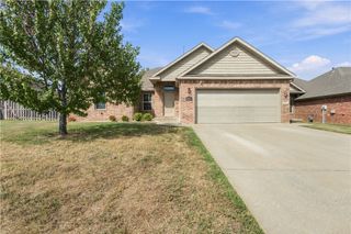 4204 SW Slate Lane, Bentonville, AR 72712