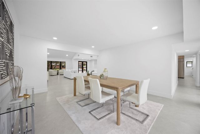 7571 Estrella Circle, Boca Raton, FL 33433