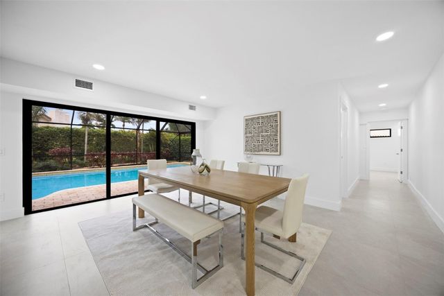 7571 Estrella Circle, Boca Raton, FL 33433