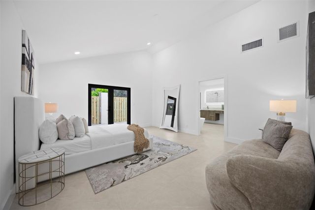 7571 Estrella Circle, Boca Raton, FL 33433