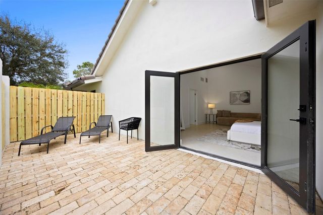 7571 Estrella Circle, Boca Raton, FL 33433