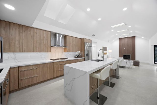 7571 Estrella Circle, Boca Raton, FL 33433