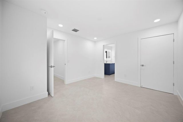 7571 Estrella Circle, Boca Raton, FL 33433