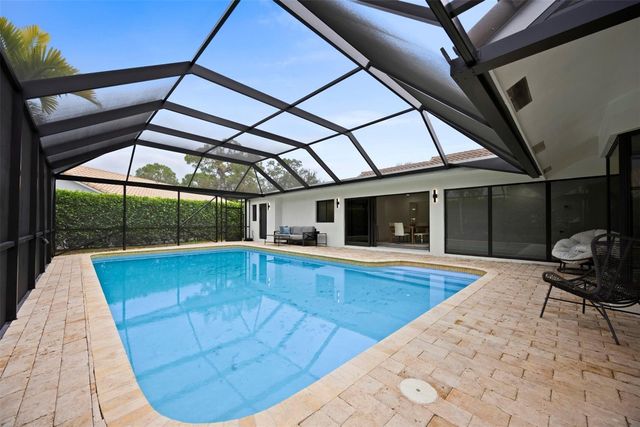 7571 Estrella Circle, Boca Raton, FL 33433