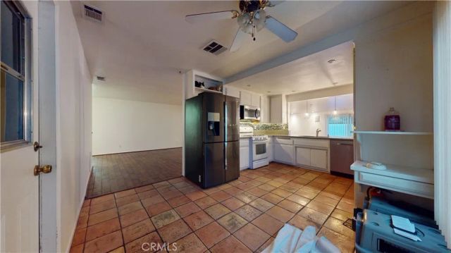 2521 Electric, Upland, CA 91784