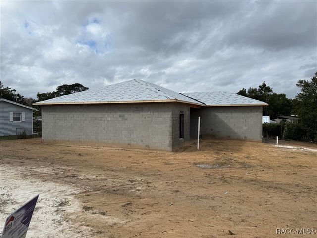 9410 N Milam Way, Citrus Springs, FL 34434