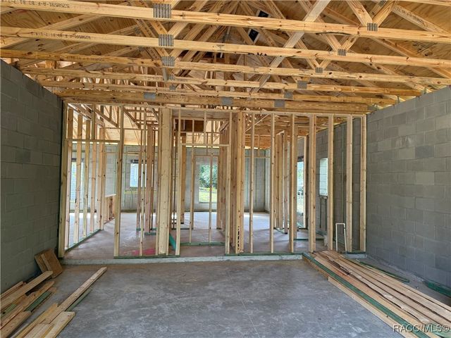 9410 N Milam Way, Citrus Springs, FL 34434