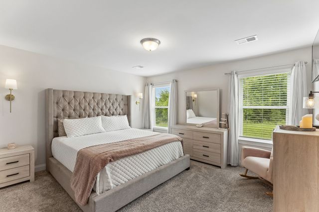 802 Arrington Way, Columbia, TN 38401