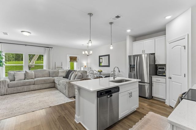 802 Arrington Way, Columbia, TN 38401