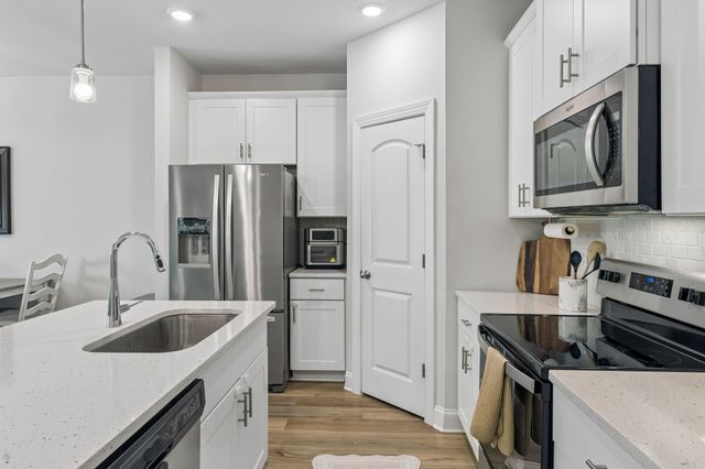 802 Arrington Way, Columbia, TN 38401