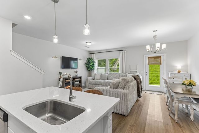 802 Arrington Way, Columbia, TN 38401