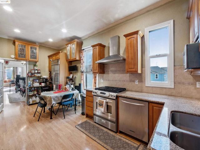 343 Lincoln Ave, Alameda, CA 94501