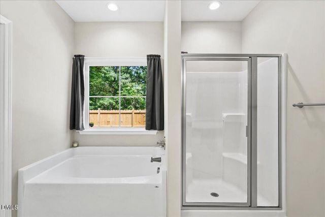 3097 Banks School Road, Kinston, NC 28504