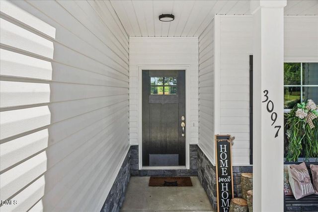3097 Banks School Road, Kinston, NC 28504