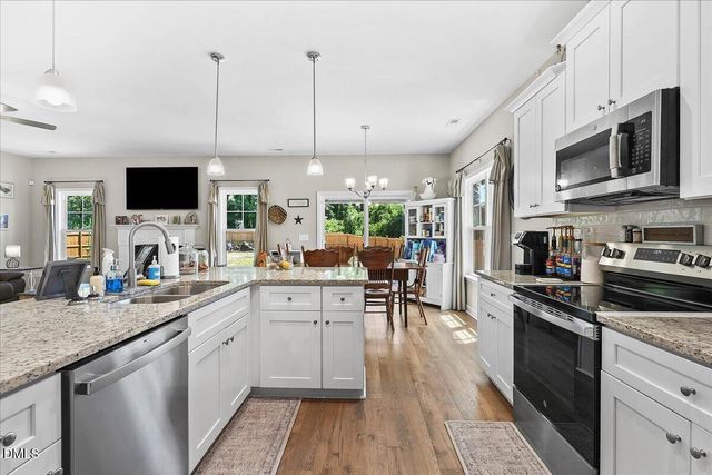 3097 Banks School Road, Kinston, NC 28504