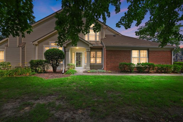 30W024 Cedar Court 024, Warrenville, IL 60555