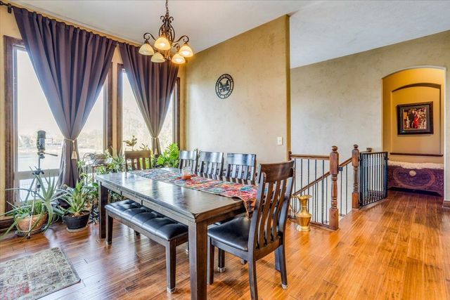 705 N Deerfield Ct, Andover, KS 67002