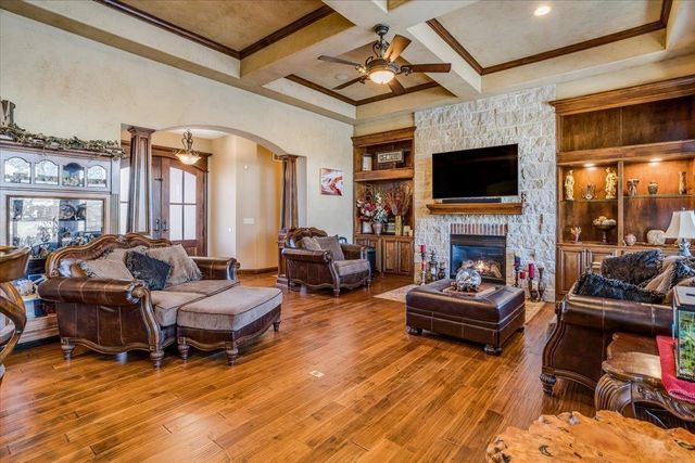 705 N Deerfield Ct, Andover, KS 67002