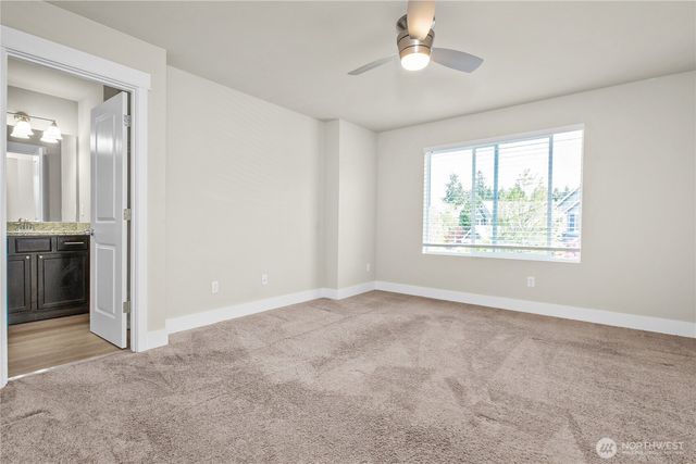 4020 Campus Willows Loop NE, Lacey, WA 98516