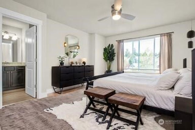 4020 Campus Willows Loop NE, Lacey, WA 98516
