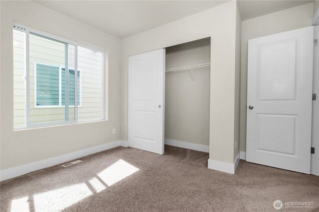 4020 Campus Willows Loop NE, Lacey, WA 98516