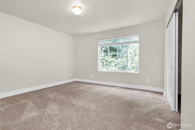 4020 Campus Willows Loop NE, Lacey, WA 98516