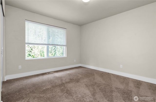 4020 Campus Willows Loop NE, Lacey, WA 98516