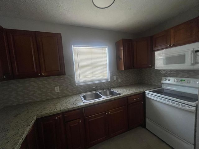 3361 NE 16TH Avenue 1, Oakland Park, FL 33334