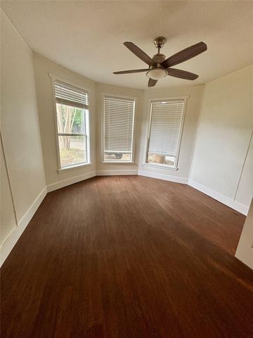 1115 Haynes ST, San Marcos, TX 78666