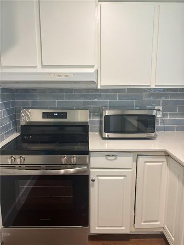 1115 Haynes ST, San Marcos, TX 78666