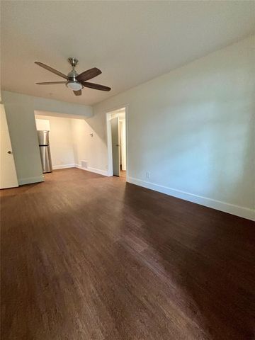 1115 Haynes ST, San Marcos, TX 78666