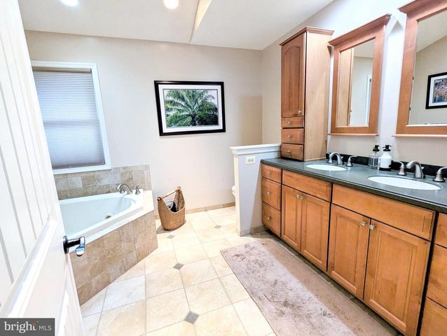 717 CLOVERFIELDS DR, Stevensville, MD 21666