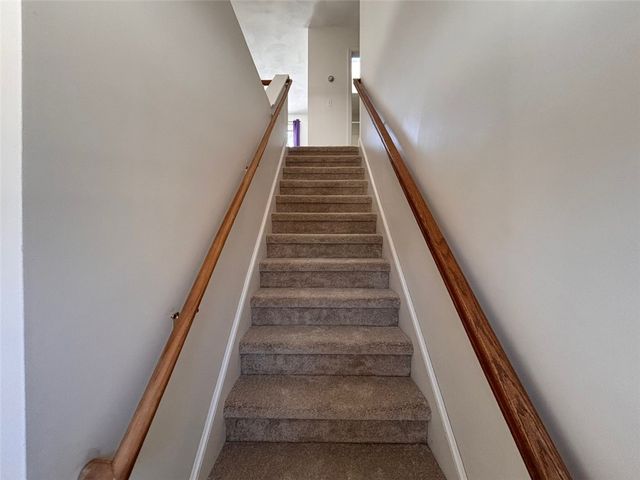 100 Clinton Drive 1, North Kingstown, RI 02852