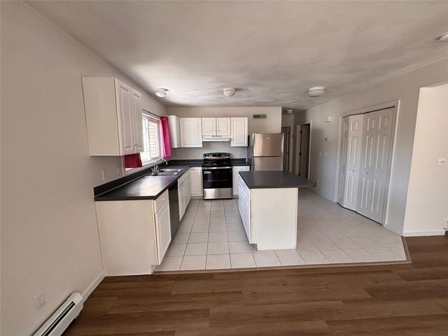 100 Clinton Drive 1, North Kingstown, RI 02852