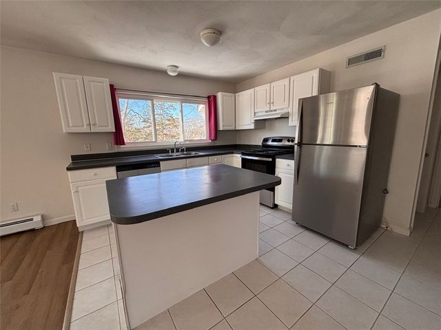 100 Clinton Drive 1, North Kingstown, RI 02852