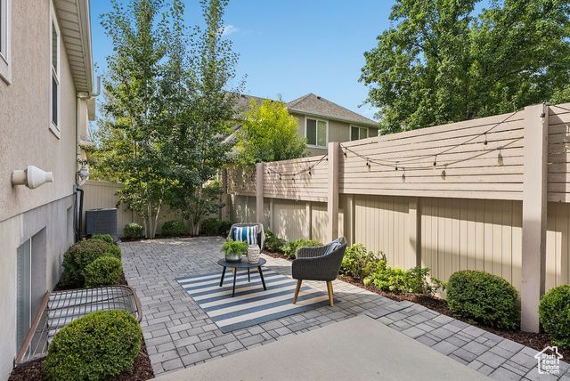 1917 E HOLLADAY VIEW PL, Salt Lake City, UT 84117