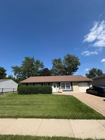 8079 Catawba Lane, Hanover Park, IL 60133