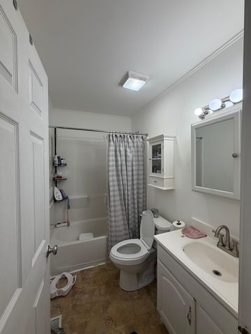 8079 Catawba Lane, Hanover Park, IL 60133