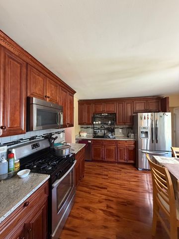 8079 Catawba Lane, Hanover Park, IL 60133