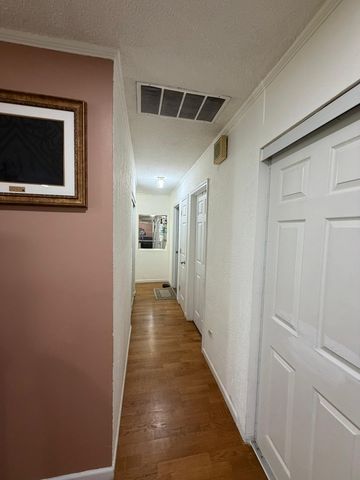8079 Catawba Lane, Hanover Park, IL 60133