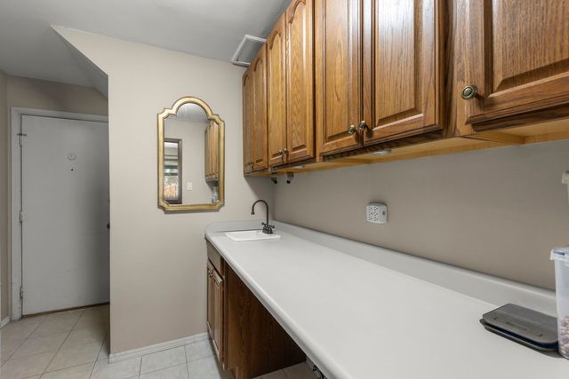 820 Sudbury Court, Schaumburg, IL 60193