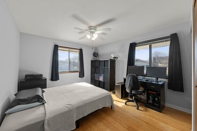 820 Sudbury Court, Schaumburg, IL 60193