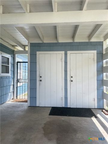 1807 Navidad, Victoria, TX 77901